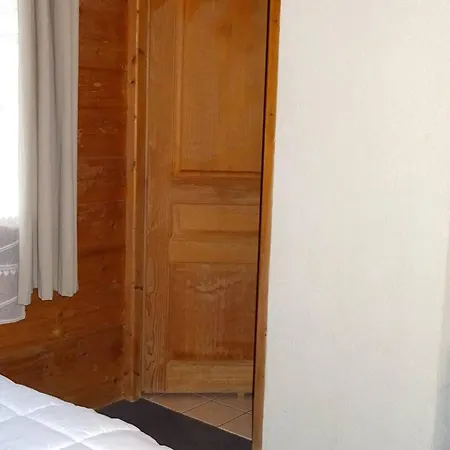 Apartment : 6 Pieces, 13 Pers, Wi-fi, 200m Commerces, 450m Pistes, Draps Et Serviettes Inclus - Fr-1-802-55