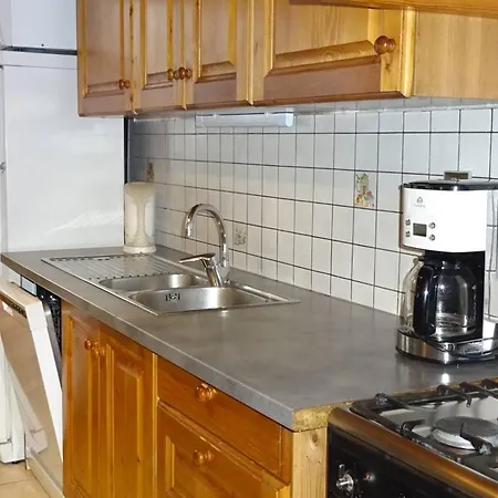 Apartment : 6 Pieces, 13 Pers, Wi-fi, 200m Commerces, 450m Pistes, Draps Et Serviettes Inclus - Fr-1-802-55 *