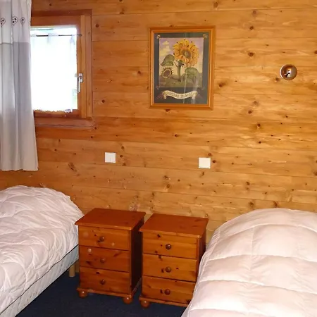 : 6 Pieces, 13 Pers, Wi-fi, 200m Commerces, 450m Pistes, Draps Et Serviettes Inclus - Fr-1-802-55 Apartment