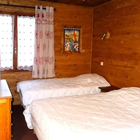 : 6 Pieces, 13 Pers, Wi-fi, 200m Commerces, 450m Pistes, Draps Et Serviettes Inclus - Fr-1-802-55 Apartment