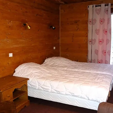 : 6 Pieces, 13 Pers, Wi-fi, 200m Commerces, 450m Pistes, Draps Et Serviettes Inclus - Fr-1-802-55 Apartment